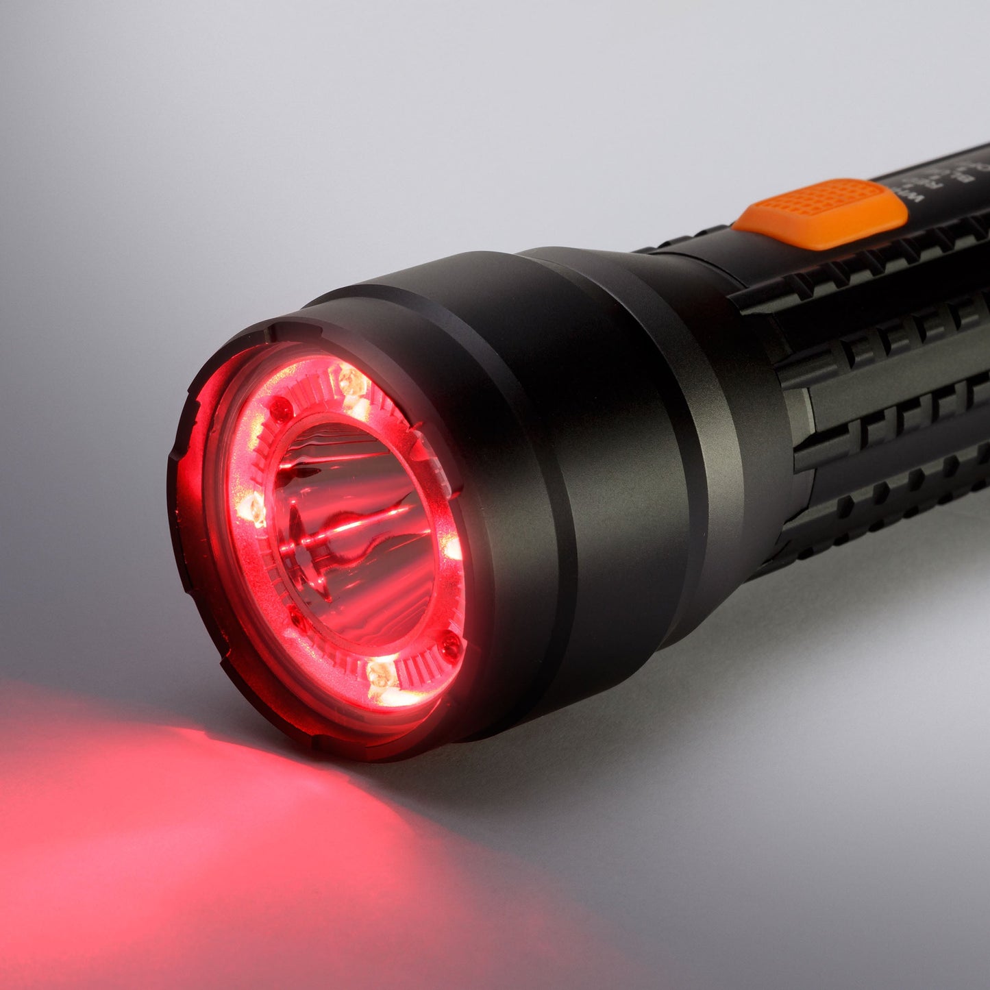 Bushnell TRKR 600L MC Flashlight